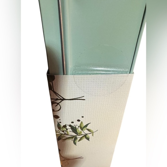 LIVEGREEN Hand Cream Collection Set of 4 2.7 oz. 80 ml each NEW IN BOX - Picture 3 of 10